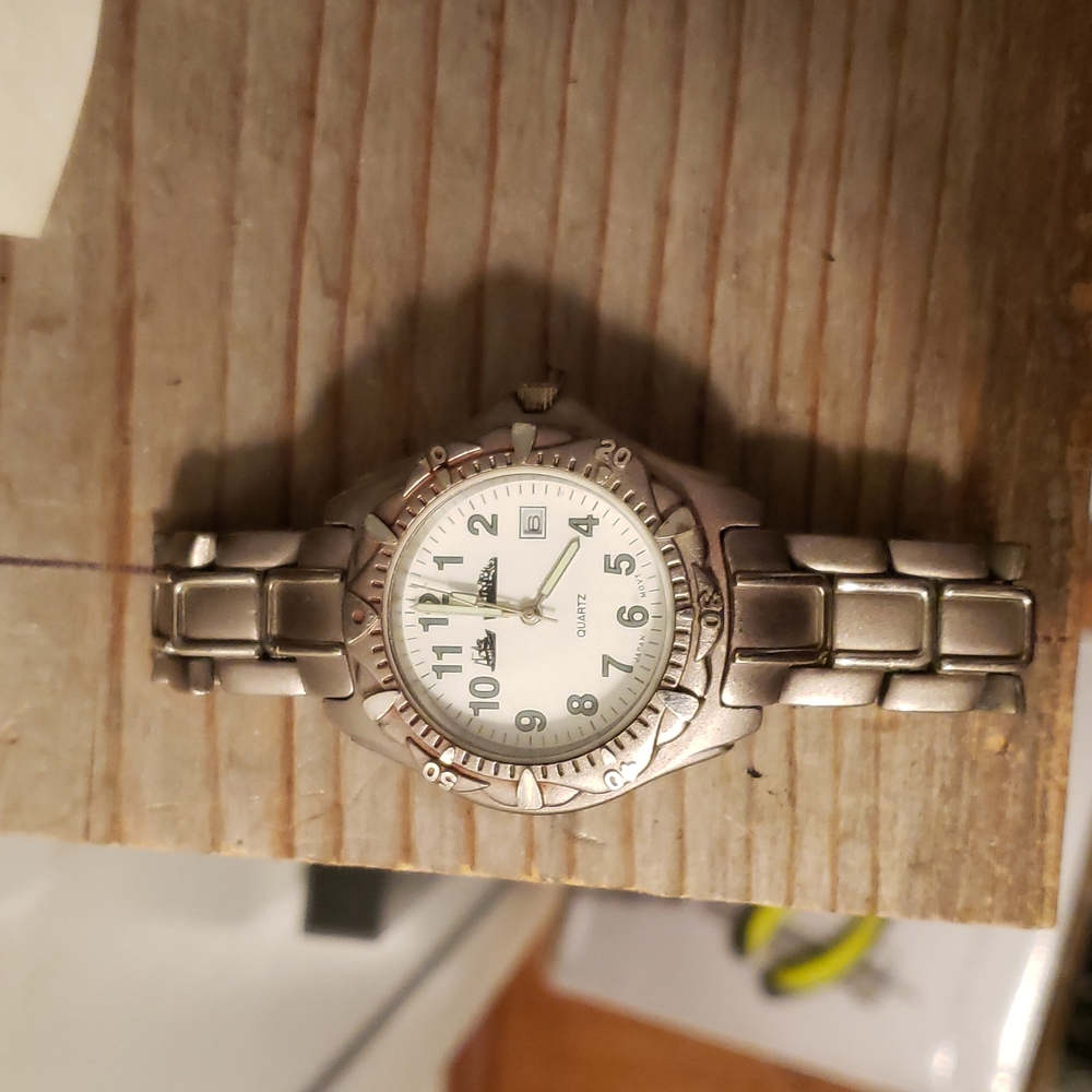 Mens metal band watch